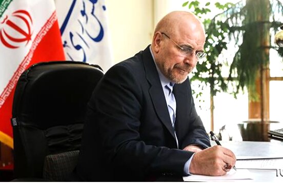 باید آماده شکستن حذف نگاه قیم‌مآبانه به مردم در تصمیم‌گیری‌ها باشیم